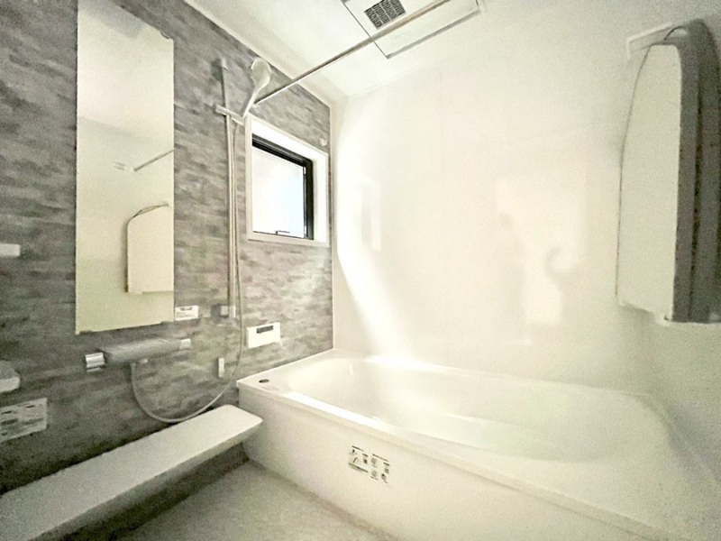 �����@����̔�������Ă���閾�邢�������̂���o�X���[��