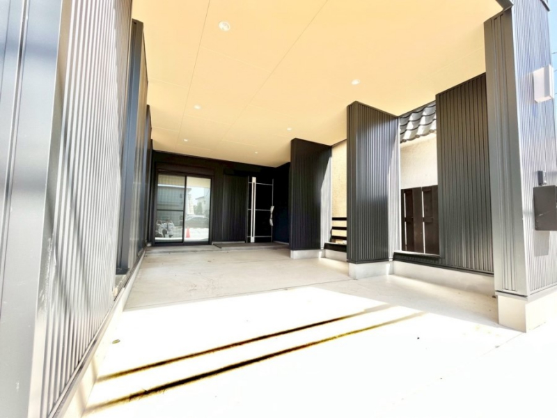 �@�����Ɍ������Ȃ����ԃX�y�[�X�B