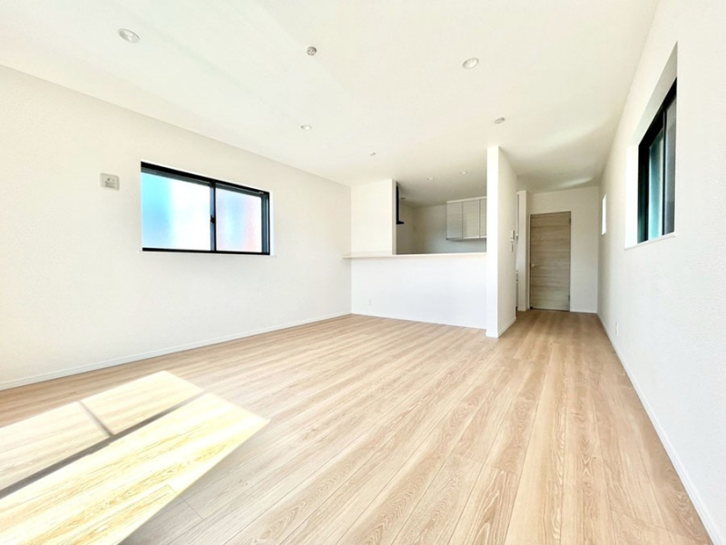 ���r���O�@�Ƒ��c���̎��Ԃ����������Ȃ��났�̃��r���O�_�C�j���O�B   