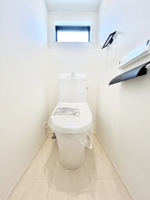 �g�C���@�g�C����1�K��2�K���ꂼ��ɔz�u����Ă��ĂƂĂ��֗��ł��B