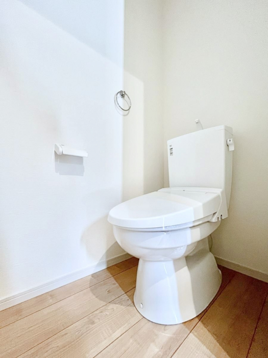 �g�C���@�g�C����1�K��2�K���ꂼ��ɔz�u����Ă��ĂƂĂ��֗��ł��B 