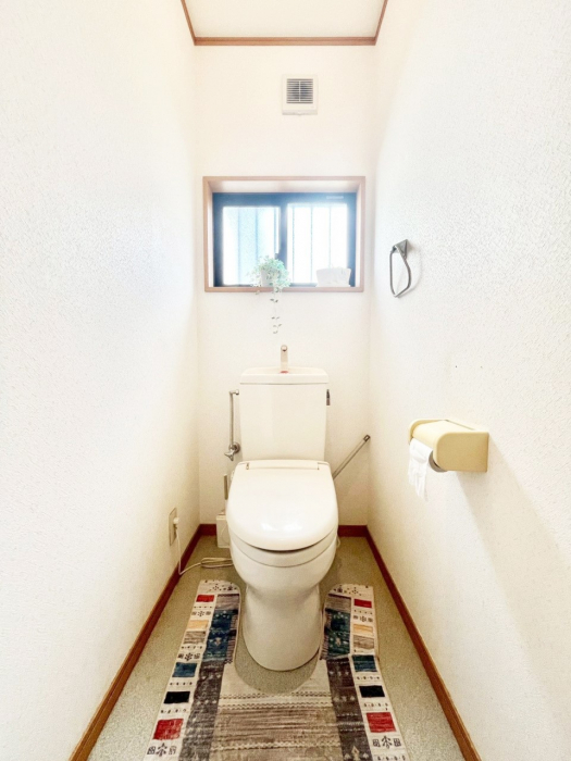 �g�C���@�����t���̖��邭����������g�C��