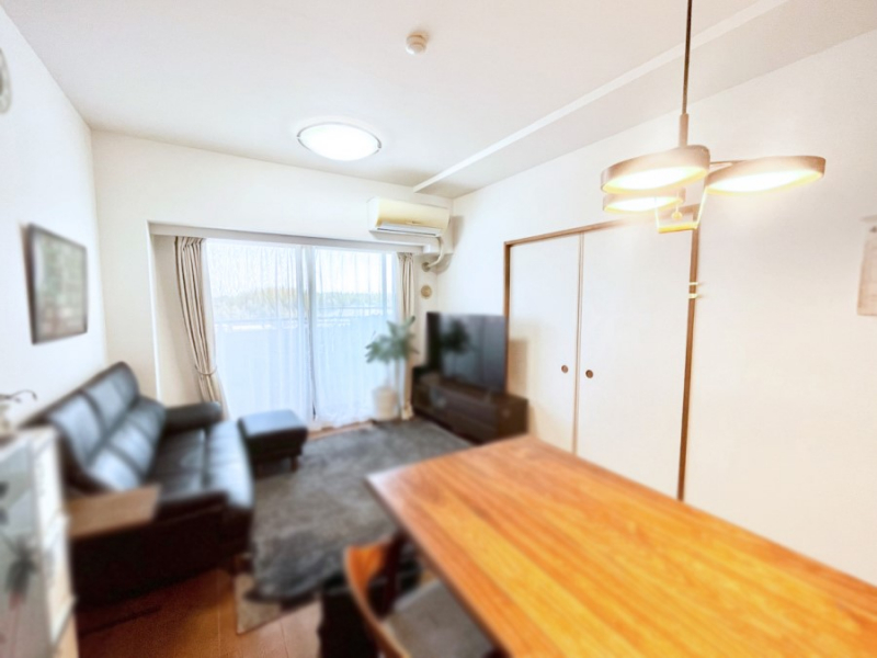 ���̑����ρ@�������������͋C�̃_�C�j���O�͉Ƒ��݂�Ȃ̉��K���