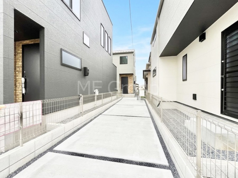 ���n�O�ώʐ^�@���܂����n�`�́A�ԓ��ɖʂ��Ă��炸�A�Â��Ńv���C�x�[�g���𖡂킦�闧�n�ł��B 