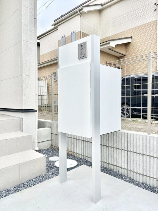 ���̑��@�\�D�E�C���^�[�z���E�|�X�g�E��z�a�n�w���ЂƂɏW��B�G���g�����X�ɂȂ��ރV���v���f�U�C���B