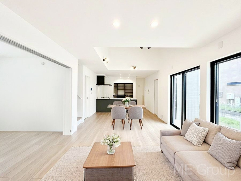 ���r���O�@���Ƒ��̓��₩�Șb�����ŕ�܂�閾�邢���r���O  ���Ƌ��CG�ł��@