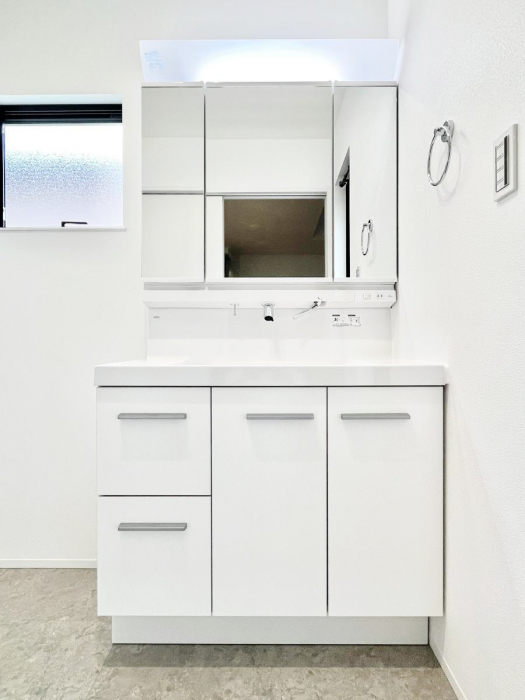 ���ʑ�E���ʏ��@���[�͂Ƌ@�\���ɗD�ꂽ���ʉ��ϑ�@