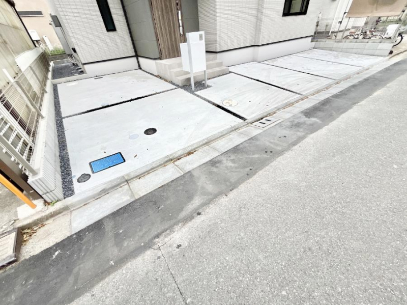 �@�����Ɍ������Ȃ����ԃX�y�[�X�B 