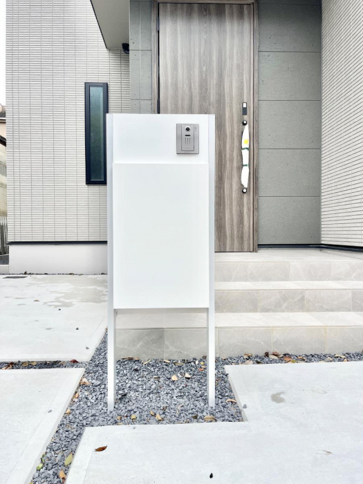 ���̑��@�V���v���f�U�C���̃|�X�g�B 