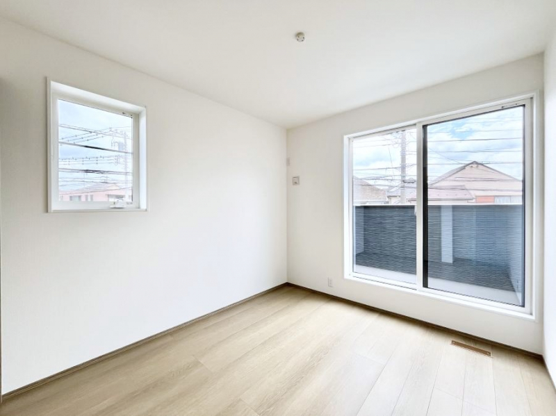 ���̑����ρ@2�ʍ̌����m�ۂ������邢��ԁB�Ƒ��݂�Ȃ����K�ȕ�炵����������݌v�ł��B