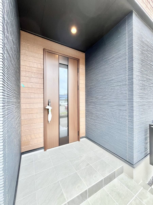 ���ց@�Z�܂��̊�����o����A���փh�A�B 