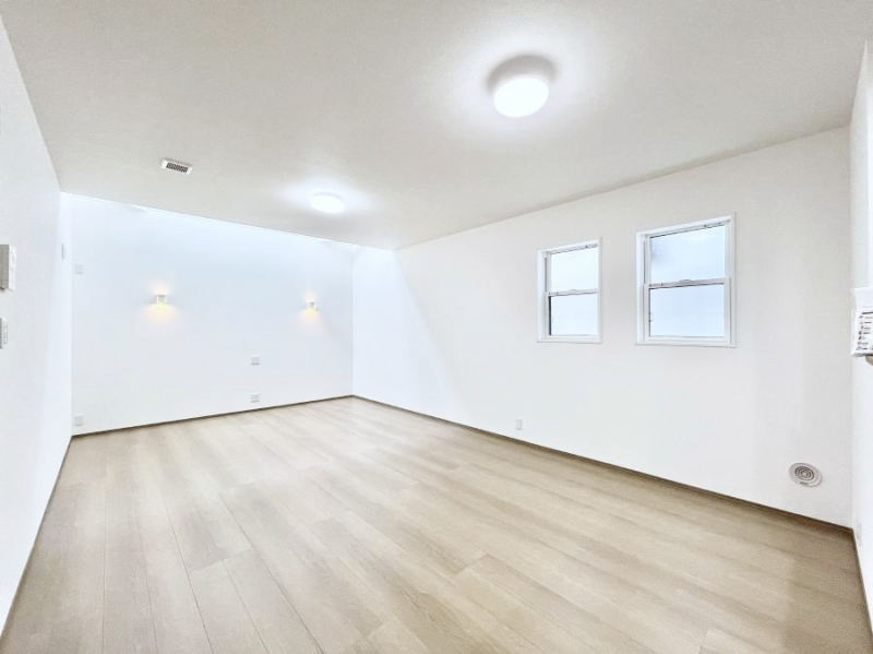 ���r���O�@�������������͋C�̂k�c�j�͉Ƒ��݂�Ȃ̉��K���  