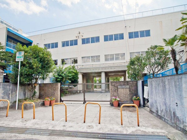 ���ӊ��@���w�Z 1400m �s��s���s�쏬�w�Z