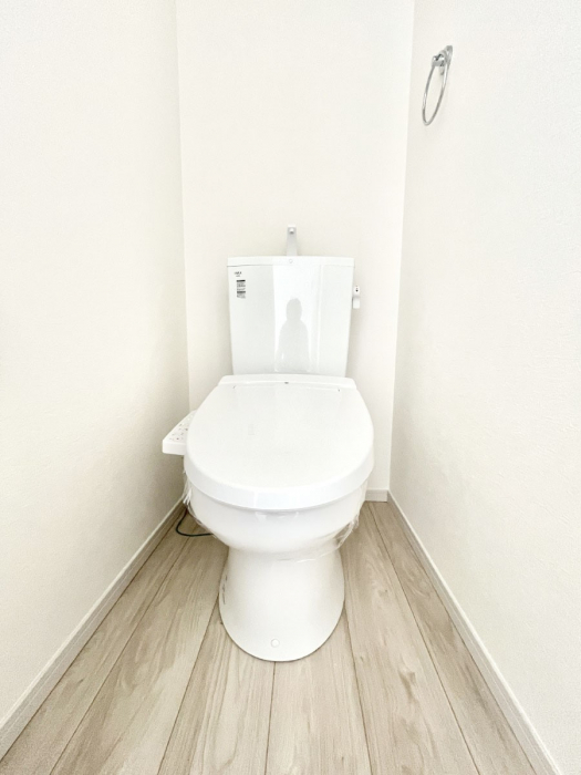 �g�C���@�g�C����1�K��2�K���ꂼ��ɔz�u����Ă��ĂƂĂ��֗��ł��B 