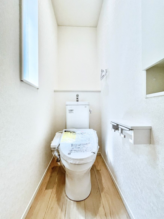 �g�C���@�E�H�V�����b�g�t���g�C����1�K��2�K���ꂼ��ɔz�u����Ă��ĂƂĂ��֗��ł��B 