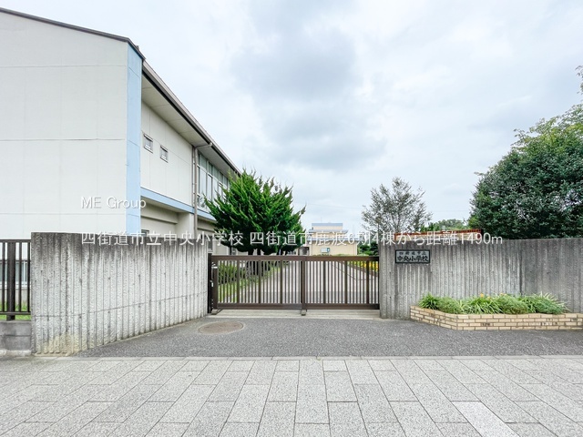 ���ӊ��@���w�Z 1490m �l�X���s���������w�Z