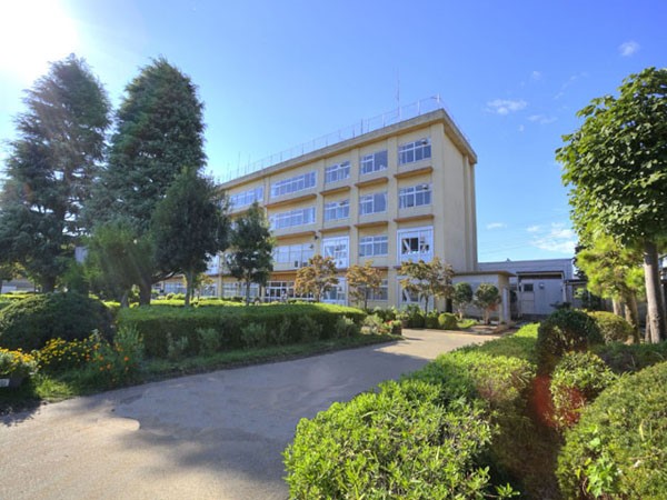 ���ӊ��@���w�Z 500m ���s���c�����w�Z