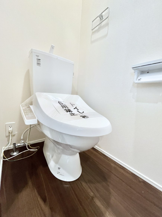 �g�C���@�g�C����1�K��2�K���ꂼ��ɔz�u����Ă��ĂƂĂ��֗��ł��B 