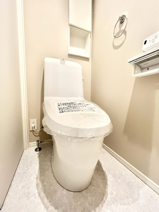 �g�C���@�g�C����1�K��2�K���ꂼ��ɔz�u����Ă��ĂƂĂ��֗��ł��B 