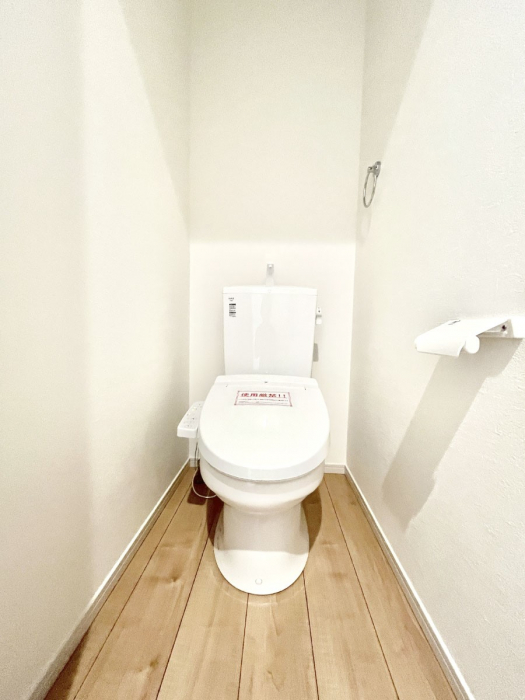 �g�C���@�g�C����1�K��2�K���ꂼ��ɔz�u����Ă��ĂƂĂ��֗��ł��B 