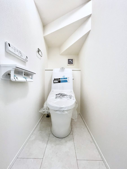 �g�C���@�g�C����1�K��2�K���ꂼ��ɔz�u����Ă��ĂƂĂ��֗��ł��B 