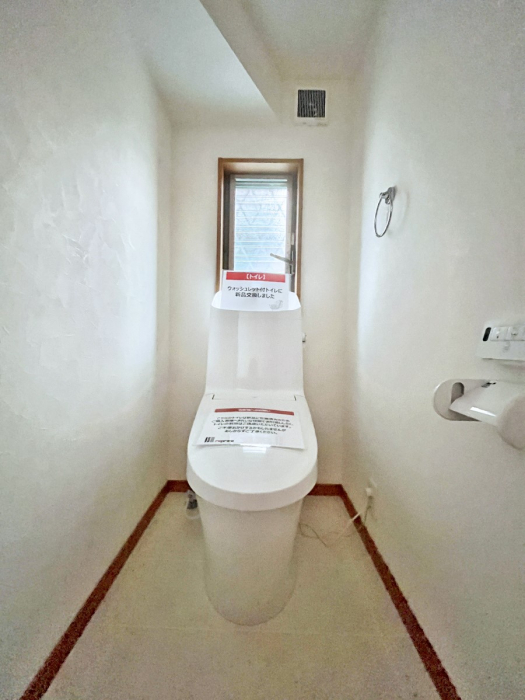 �g�C���@�g�C����1�K��2�K���ꂼ��ɔz�u����Ă��ĂƂĂ��֗��ł��B 
