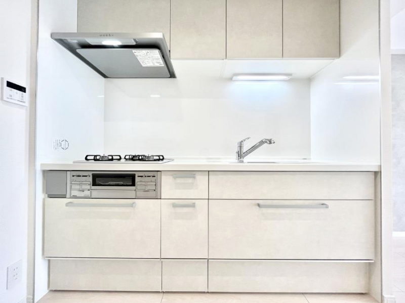 �L�b�`���@���������Ȃ���ł����Ƒ��Ƃ̉�b���y���߂�ΖʃL�b�`��