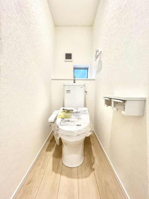 �g�C���@�g�C����1�K��2�K���ꂼ��ɔz�u����Ă��ĂƂĂ��֗��ł��B 