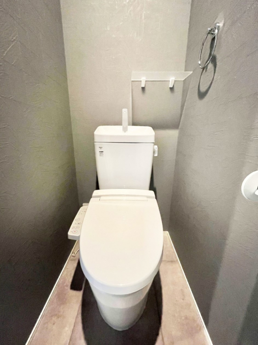 �g�C���@�g�C����1�K��2�K���ꂼ��ɔz�u����Ă��ĂƂĂ��֗��ł��B 