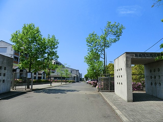 ���ӊ��@���w�Z 1400m �����s�������w�Z