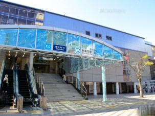 ���ӊ��@�w 240m �������������w