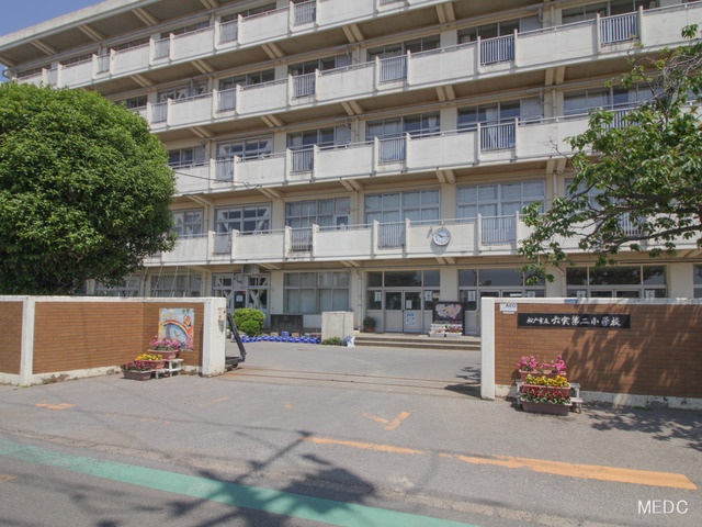 ���ӊ��@���w�Z 682m ���ˎs���Z����񏬊w�Z