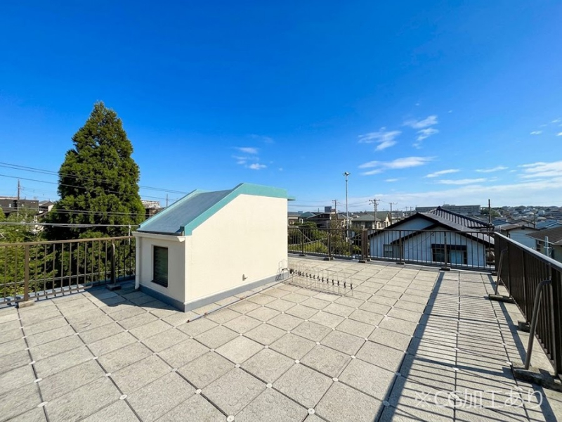 �o���R�j�[�@����͒��߂��ǂ��A�傫�Ȑ��󕨂��L���Ċ����܂��B