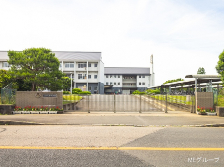 周辺環境　中学校 1100m 成田市立西中学校