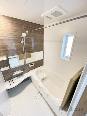 浴室　オシャレなデザインのバスルームで気分も上がりますね。